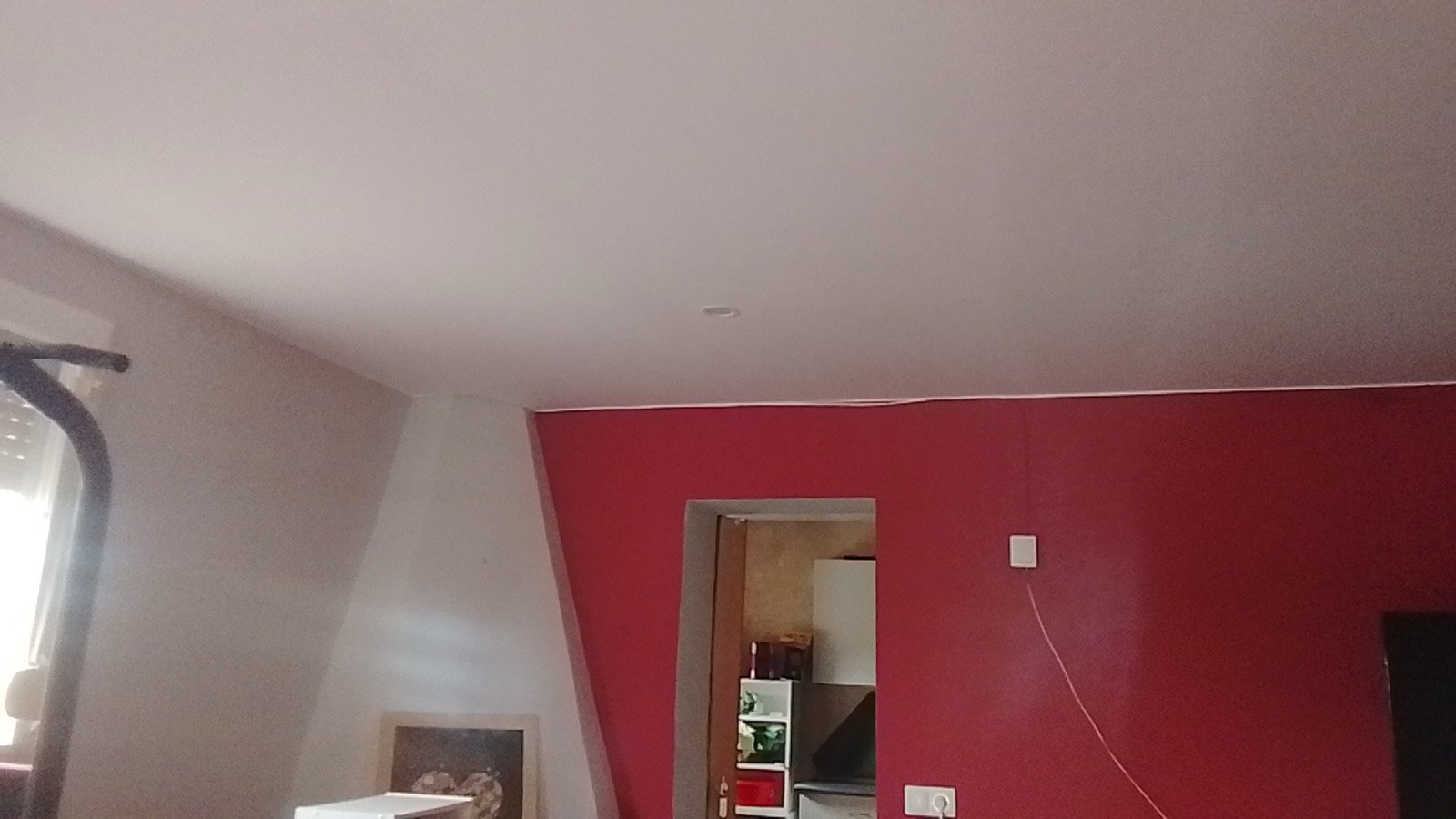 Otra estancia con pared de acento pintada por Pinturas Vallirana